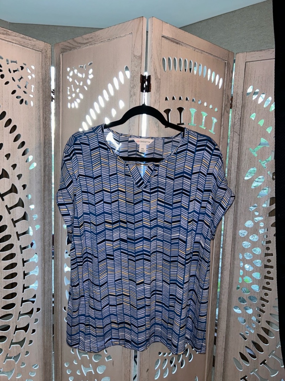 Liz Claiborne blue and white geometric print blouse.